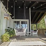 Вилла Luxury House Vaahtoranta On The Shore Куопио