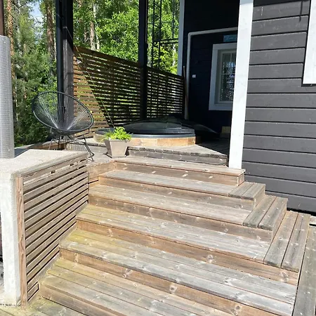 Luxury House Vaahtoranta On The Shore 빌라