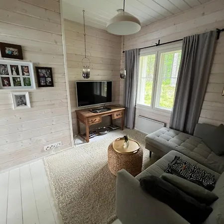 Luxury House Vaahtoranta On The Shore 쿠오피오