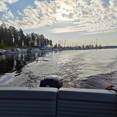 Luxury House Vaahtoranta On The Shore 빌라 *