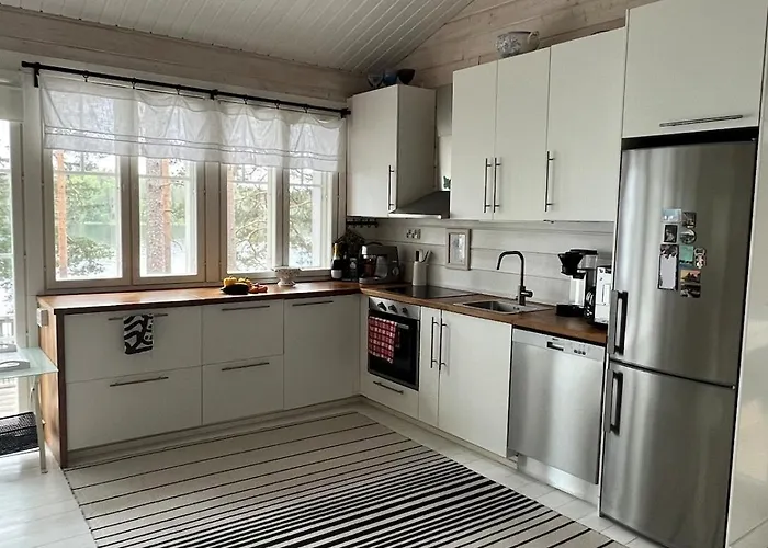 Luxury House Vaahtoranta On The Shore