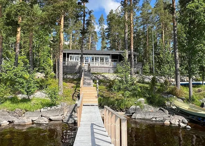 Luxury House Vaahtoranta On The Shore Kuopio